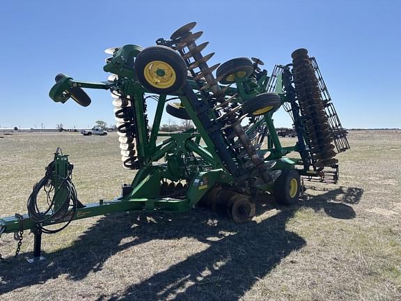 Image of John Deere 2633VT equipment image 2