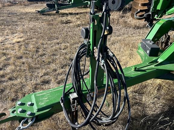 Image of John Deere 2633VT equipment image 2