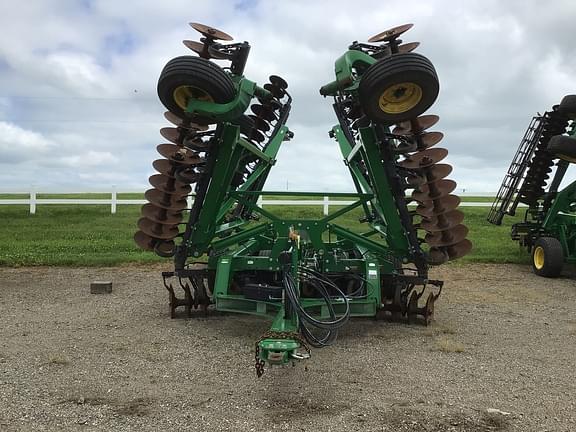 Image of John Deere 2635 equipment image 1
