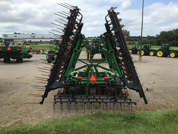 Image of John Deere 2635 equipment image 4
