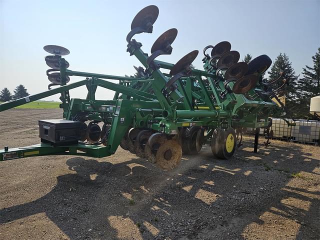 Image of John Deere 2730 equipment image 3