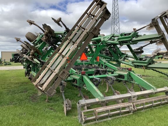 Image of John Deere 2730 equipment image 4