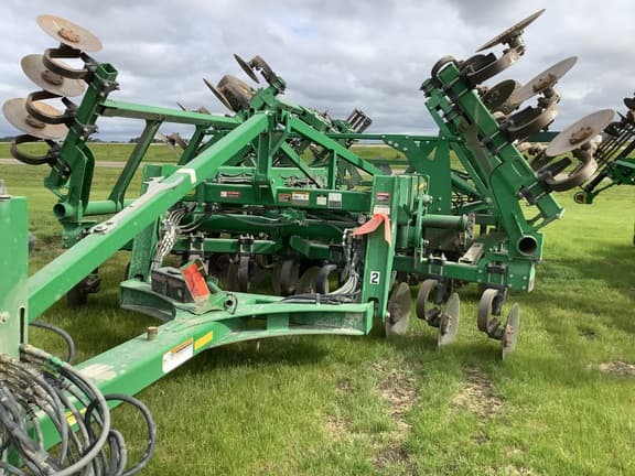 Image of John Deere 2730 equipment image 1