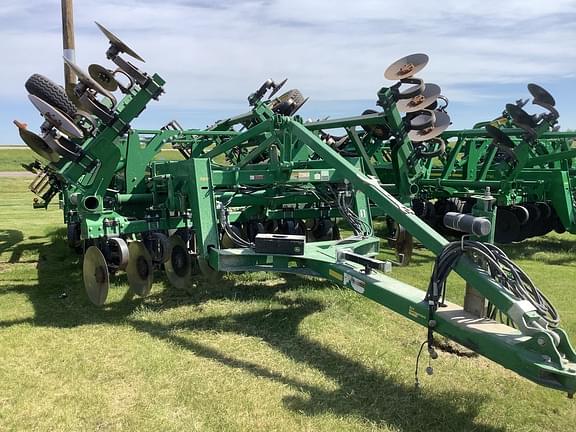 Image of John Deere 2730 Primary image