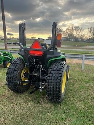 Image of John Deere 3025E equipment image 3