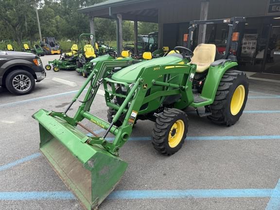 Image of John Deere 3025E equipment image 2