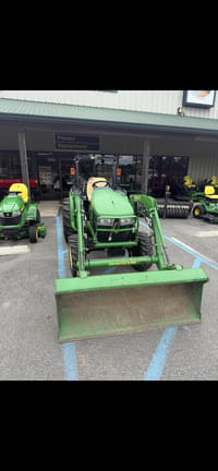 Image of John Deere 3025E equipment image 4