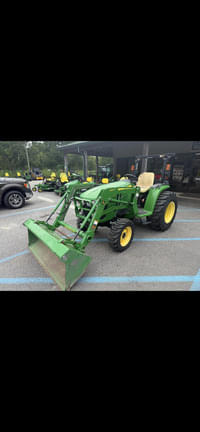Image of John Deere 3025E equipment image 3