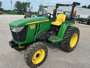Main image John Deere 3025E