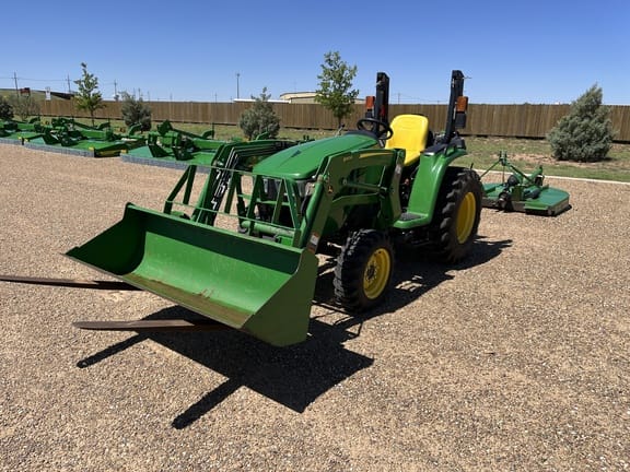 Main image John Deere 3025E