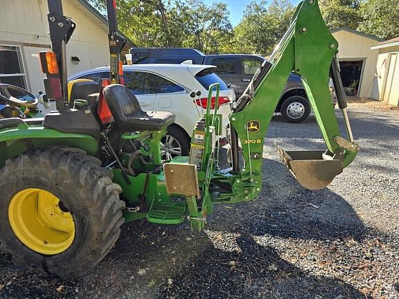 Image of John Deere 3025E equipment image 2