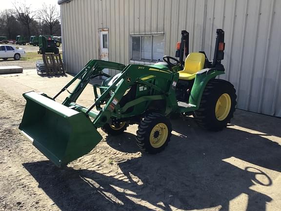 Image of John Deere 3025E equipment image 2