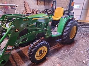 Main image John Deere 3025E 14