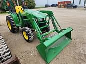 Thumbnail image John Deere 3025E 1