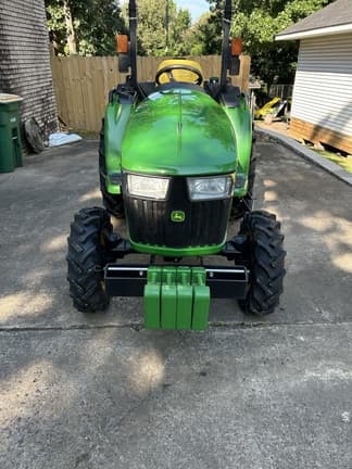 Image of John Deere 3025E equipment image 1