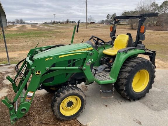 Main image John Deere 3025E