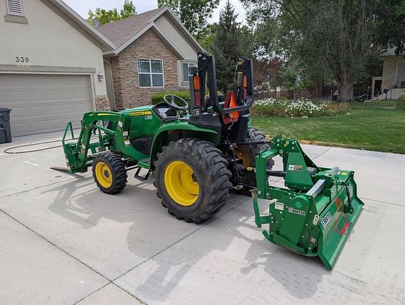 Image of John Deere 3025E equipment image 2