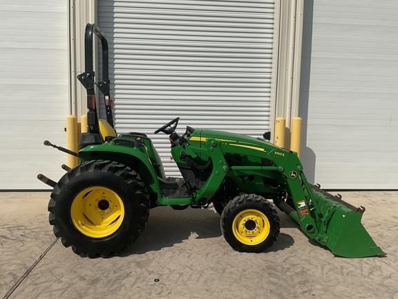 Image of John Deere 3025E equipment image 3