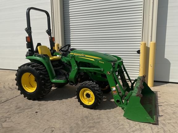 Image of John Deere 3025E equipment image 4