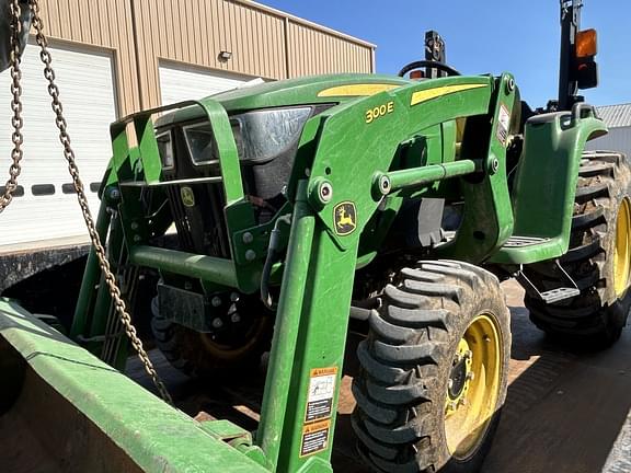 Image of John Deere 3025E Primary image