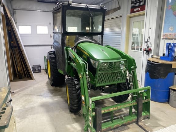 Image of John Deere 3025E equipment image 2