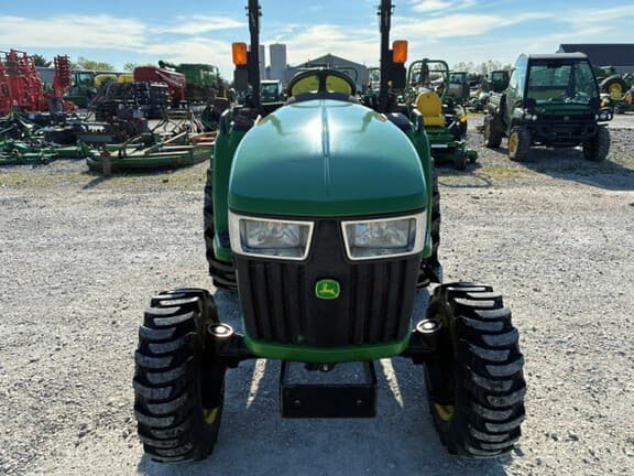 Image of John Deere 3025E equipment image 1
