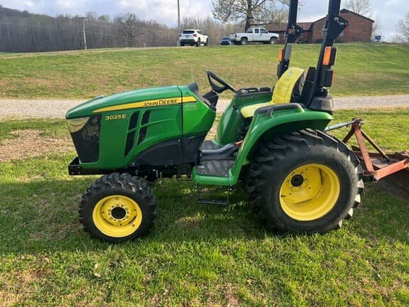 Image of John Deere 3025E Primary image