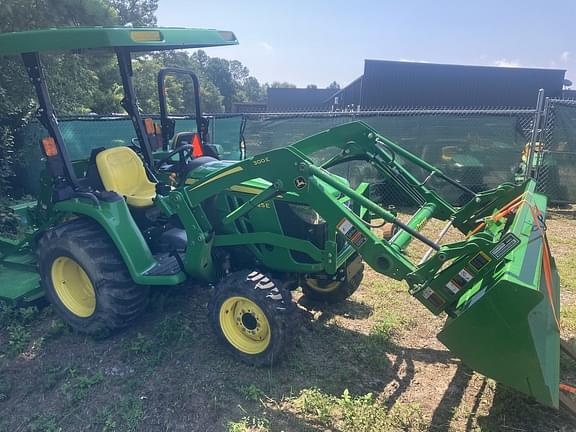 Image of John Deere 3025E equipment image 1