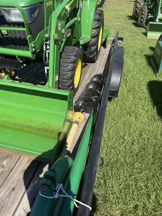 Image of John Deere 3025E equipment image 2