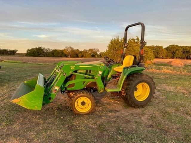 Image of John Deere 3030 equipment image 1