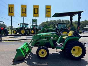 Main image John Deere 3032E