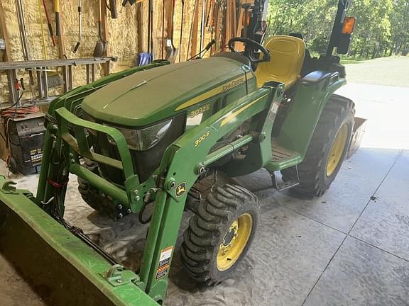 Image of John Deere 3032E Primary image