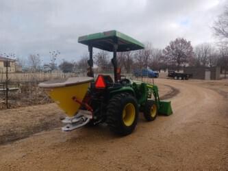 Image of John Deere 3032E equipment image 2
