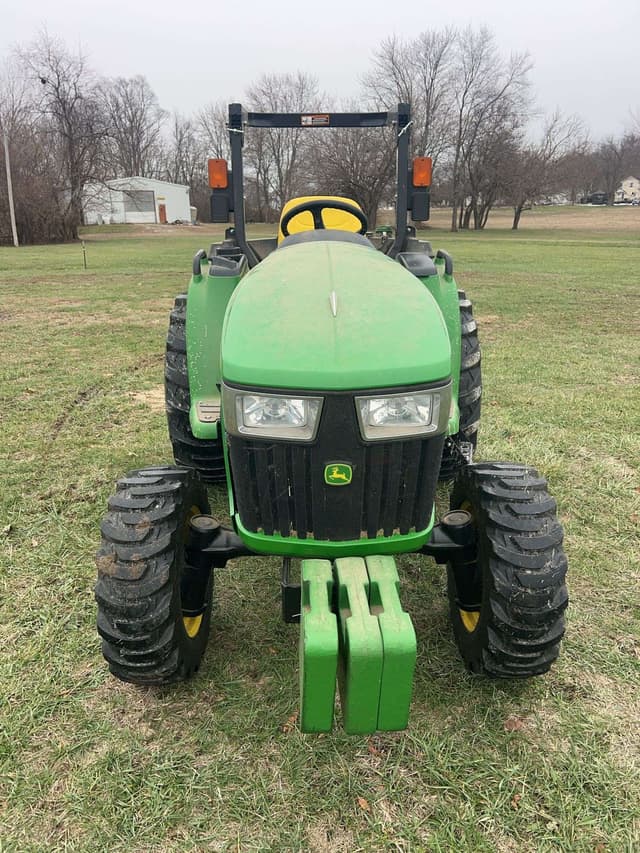 Image of John Deere 3032E equipment image 1