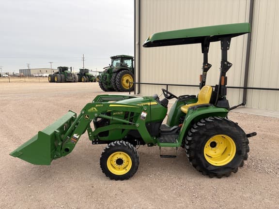 Image of John Deere 3032E equipment image 1