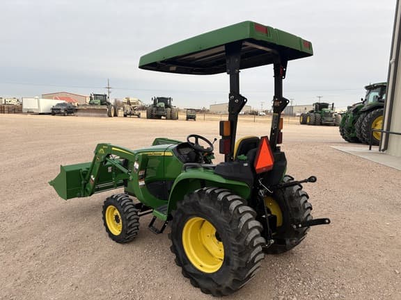 Image of John Deere 3032E equipment image 2