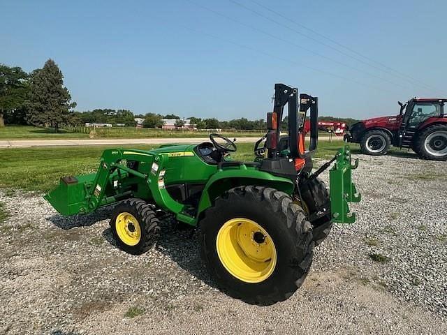 Image of John Deere 3032E equipment image 2