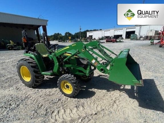 2018 John Deere 3032E Equipment Image0
