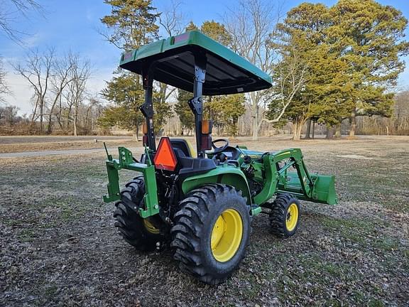 Image of John Deere 3032E equipment image 2