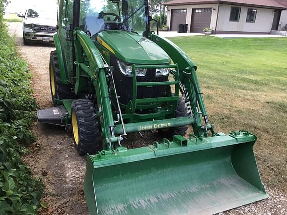 Image of John Deere 3033R equipment image 3