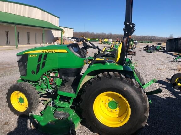 Main image John Deere 3033R