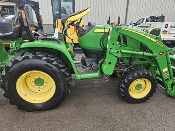 Main image John Deere 3033R