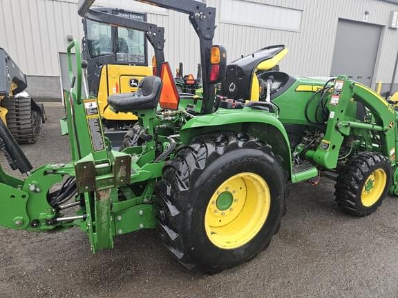 Image of John Deere 3033R equipment image 2