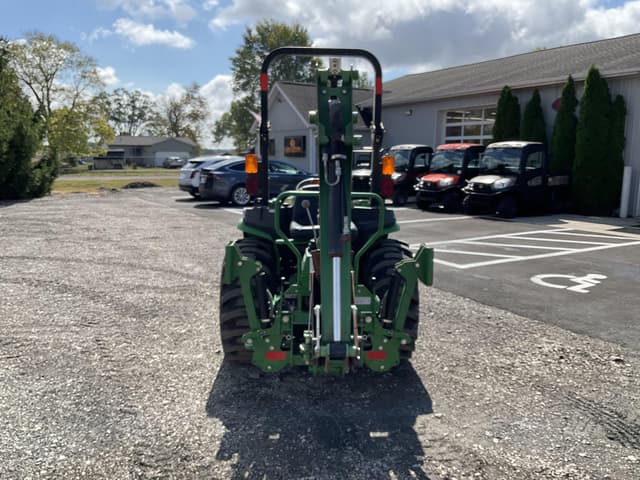 Image of John Deere 3038E equipment image 3