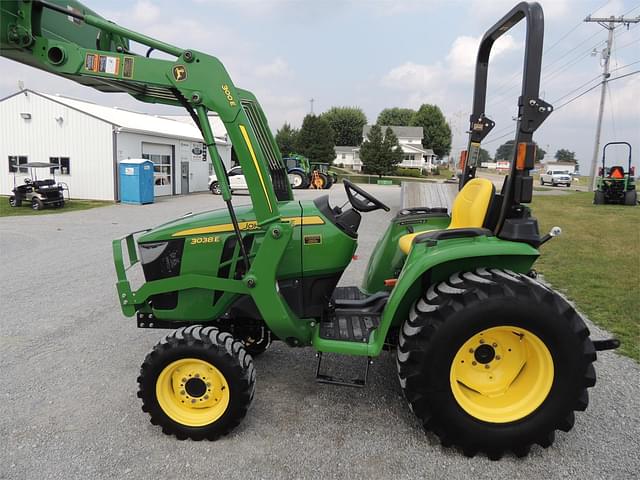 Image of John Deere 3038E equipment image 1