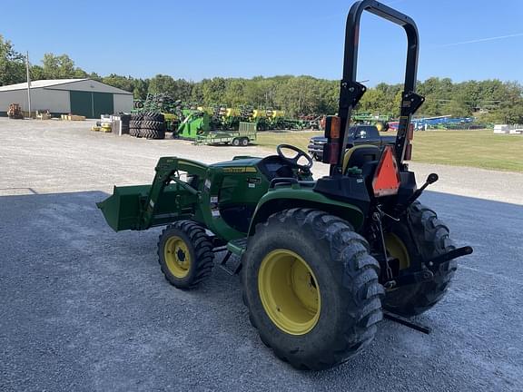 Image of John Deere 3038E equipment image 3