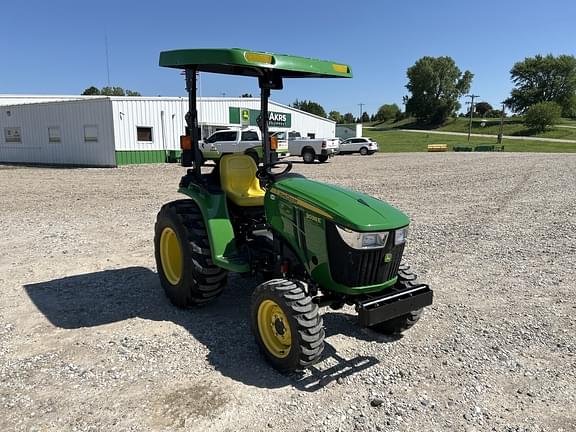 Image of John Deere 3038E equipment image 2