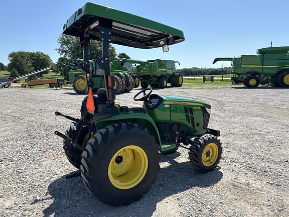 Image of John Deere 3038E equipment image 3
