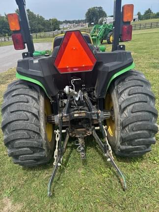 Image of John Deere 3038E equipment image 4