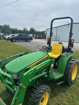 2018 John Deere 3038E Equipment Image0